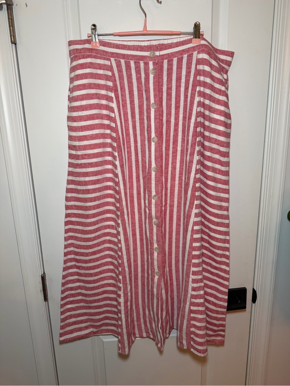 Striped Button-Front red and White Midi Skirt